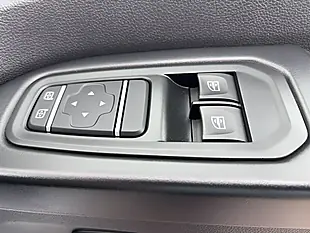Used 2022 Renault Trafic Business White - Interior and Exterior details 13