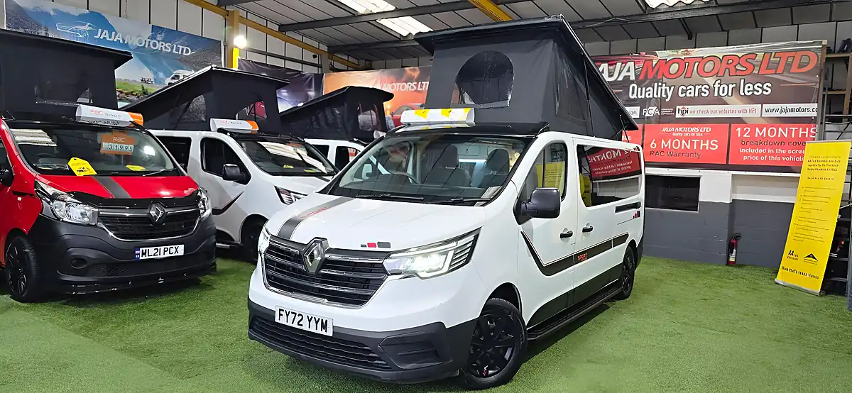 Used 2022 Renault Trafic Campervan White - Interior and Exterior details 4
