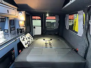 Used 2022 Renault Trafic Campervan White - Interior and Exterior details 5