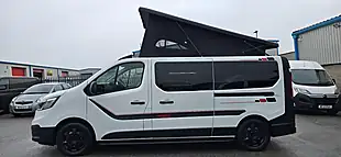 Used 2022 Renault Trafic Campervan White - Interior and Exterior details 7