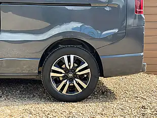 Used 2022 Renault Trafic LL30 Sport+ Grey - Interior and Exterior details 14