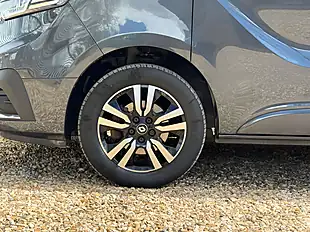 Used 2022 Renault Trafic LL30 Sport+ Grey - Interior and Exterior details 16