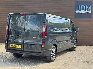 Used 2022 Renault Trafic LL30 Sport+ Grey - Interior and Exterior details 3