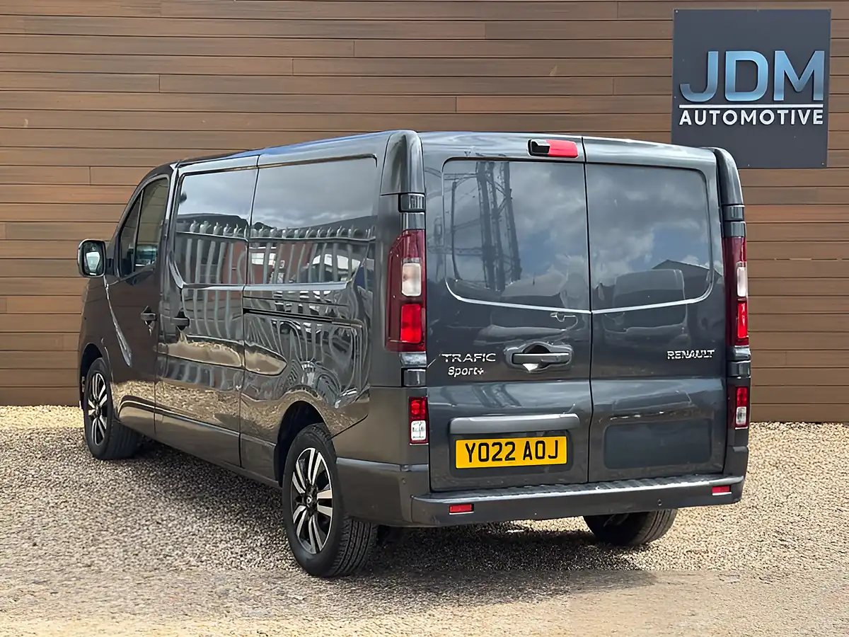 Used 2022 Renault Trafic LL30 Sport+ Grey - Interior and Exterior details 6