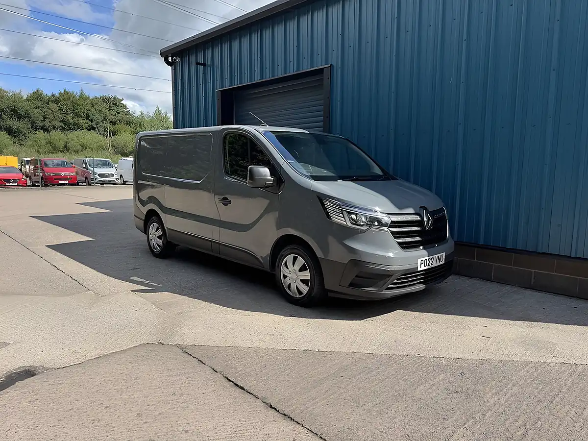 Used 2022 Renault Trafic SL28 Business Grey - Front View