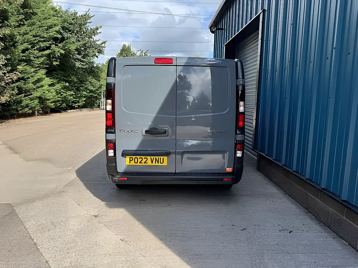 Used 2022 Renault Trafic SL28 Business Grey - Interior and Exterior details 7