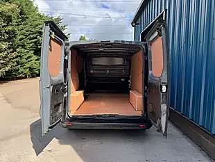 Used 2022 Renault Trafic SL28 Business Grey - Interior and Exterior details 8