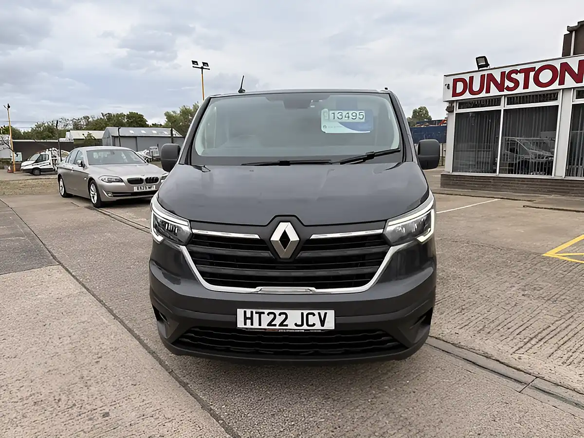 Used 2022 Renault Trafic SL28 Business L1 H1 Grey - Interior and Exterior details 12