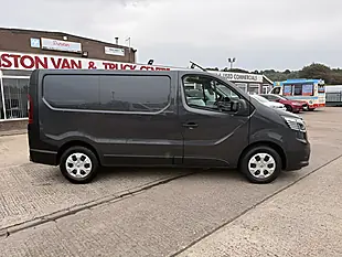 Used 2022 Renault Trafic SL28 Business L1 H1 Grey - Interior and Exterior details 2