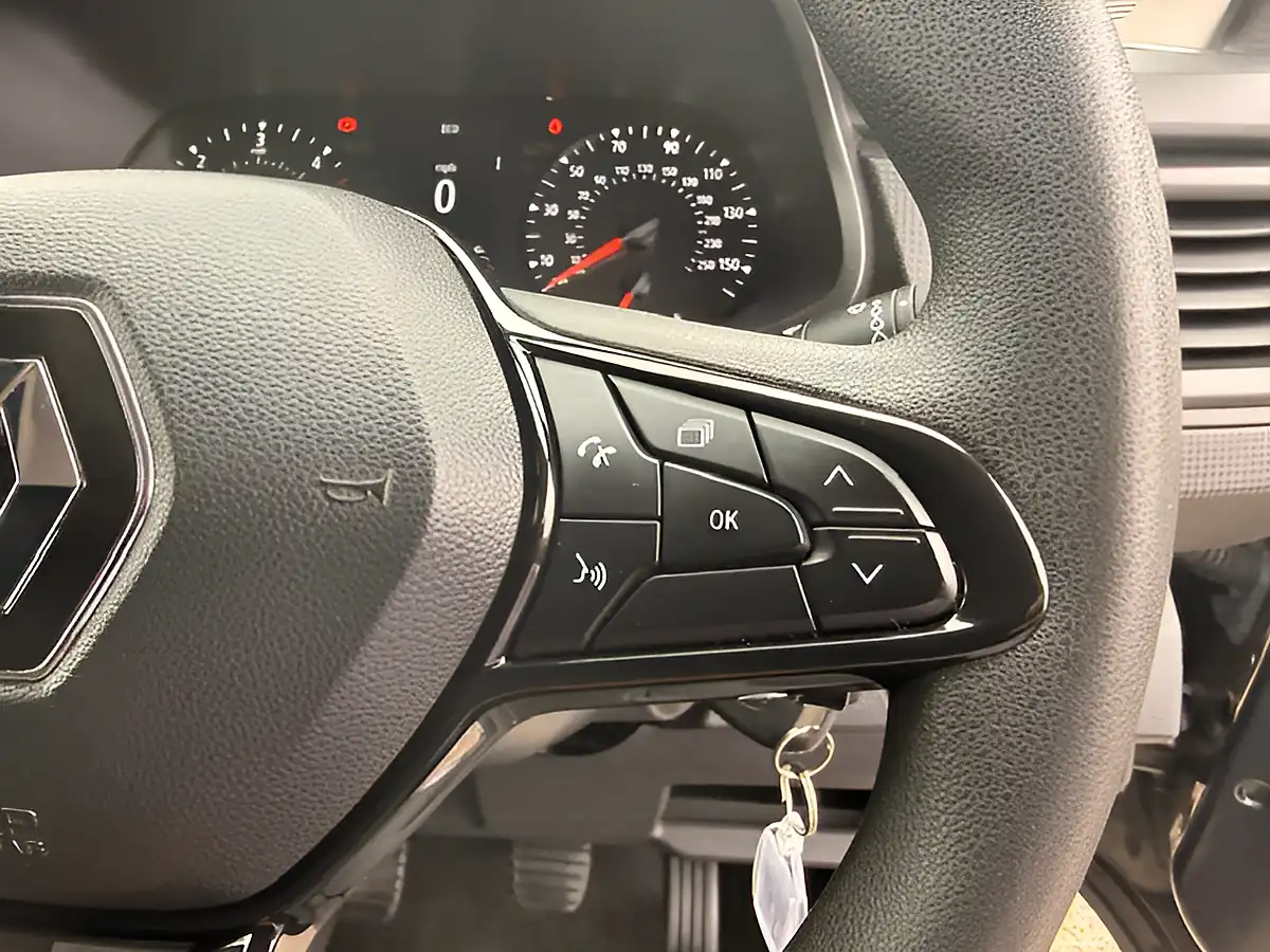 Used 2022 Renault Trafic SL28 Business L1 H1 Grey - Interior and Exterior details 20