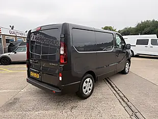 Used 2022 Renault Trafic SL28 Business L1 H1 Grey - Interior and Exterior details 3