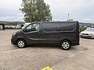 Used 2022 Renault Trafic SL28 Business L1 H1 Grey - Interior and Exterior details 8