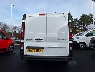 Used 2022 Renault Trafic SL28 Business White - Interior and Exterior details 4