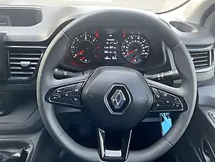 Used 2022 Renault Trafic SL28 Business White - Interior and Exterior details 18