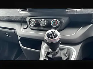 Used 2022 Renault Trafic SL28 Sport Blue Highland Grey - Interior and Exterior details 10