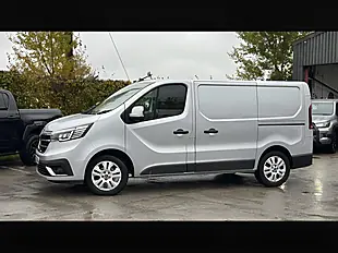 Used 2022 Renault Trafic SL28 Sport Blue Highland Grey - Interior and Exterior details 11