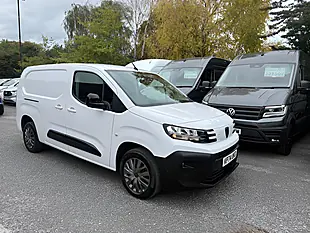 Used 2022 Renault Trafic SL28 Sport Grey - Interior and Exterior details 20