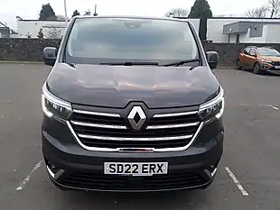 Used 2022 Renault Trafic Sport Grey - Interior and Exterior details 2