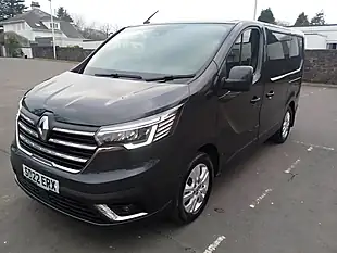 Used 2022 Renault Trafic Sport Grey - Interior and Exterior details 3