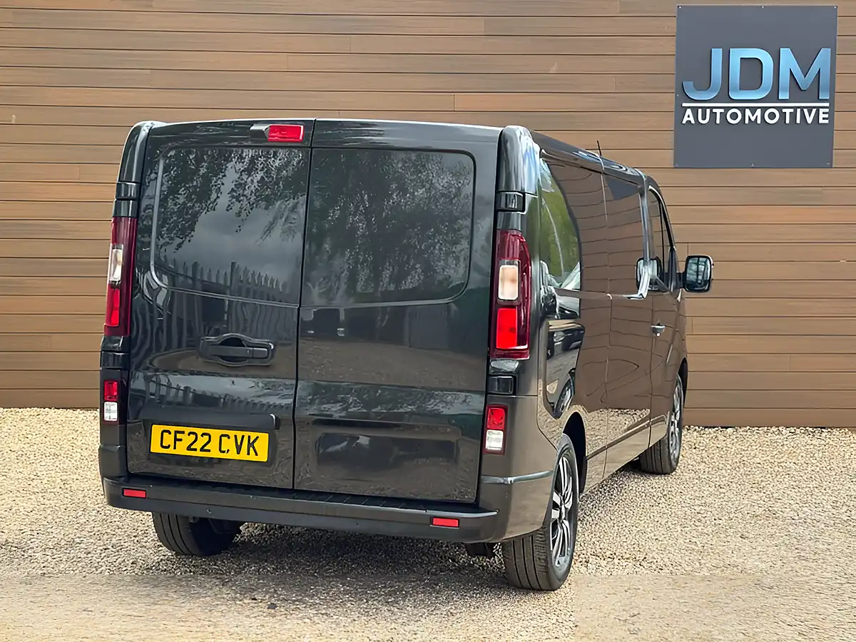 Used 2022 Renault Trafic Sport+ Jet Black - Interior and Exterior details 3