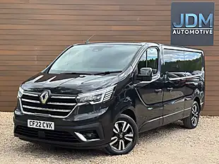 Used 2022 Renault Trafic Sport+ Jet Black - Interior and Exterior details 9