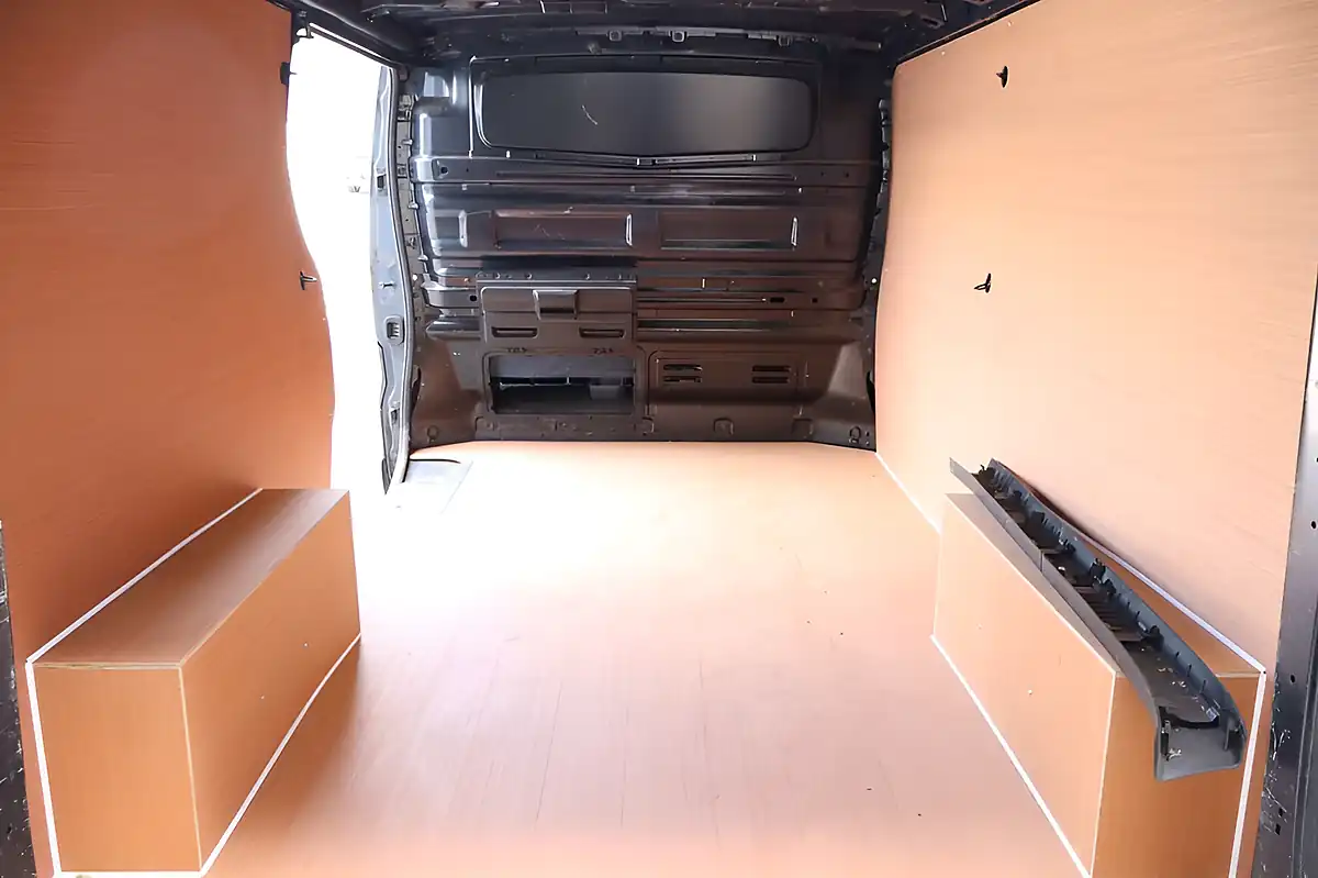 Used 2022 Renault Trucks Trafic Grey - Interior and Exterior details 5