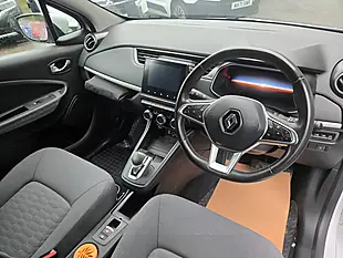 Used 2022 Renault Zoe Business+ White - Interior and Exterior details 15