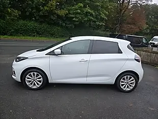 Used 2022 Renault Zoe Business+ White - Interior and Exterior details 4