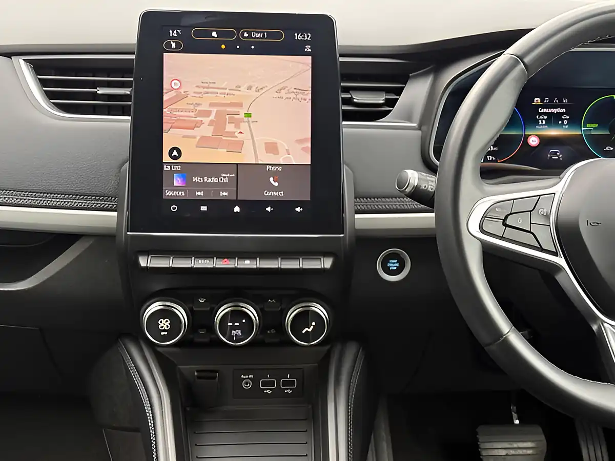 Used 2022 Renault Zoe GT Edition Black - Interior and Exterior details 12