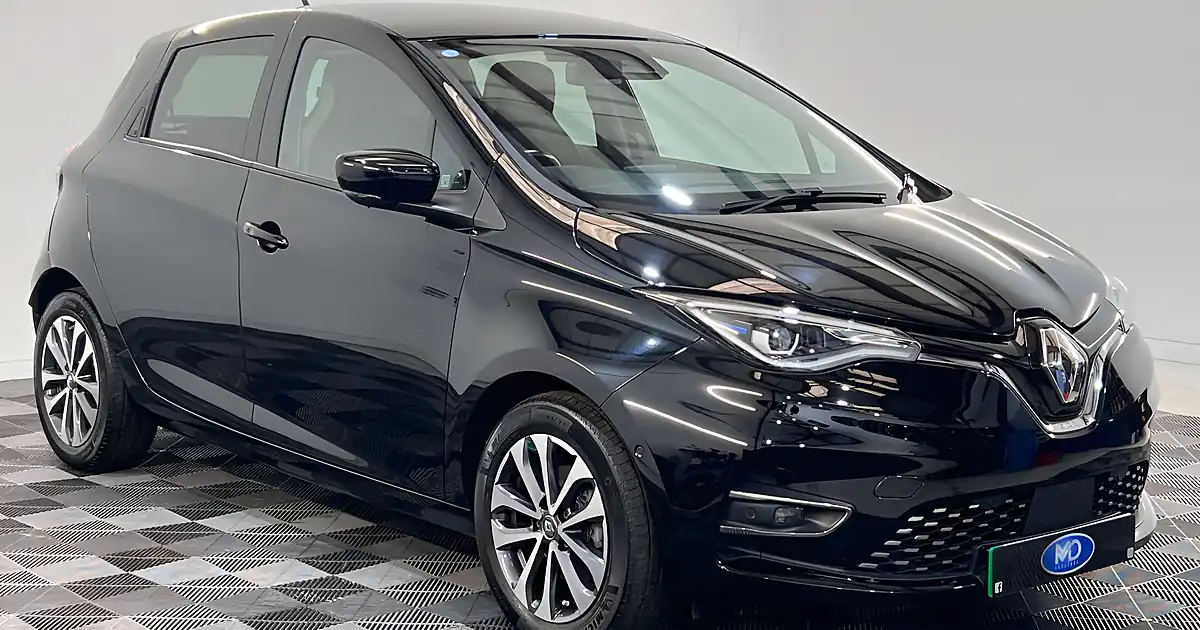 Used 2022 Renault Zoe GT Line+ Diamond Black - Front View