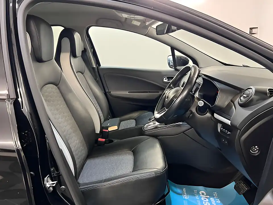 Used 2022 Renault Zoe GT Line+ Diamond Black - Interior and Exterior details 13