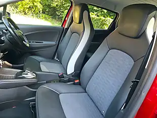 Used 2022 Renault Zoe GT Line + Red - Interior and Exterior details 18