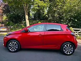 Used 2022 Renault Zoe GT Line + Red - Interior and Exterior details 5