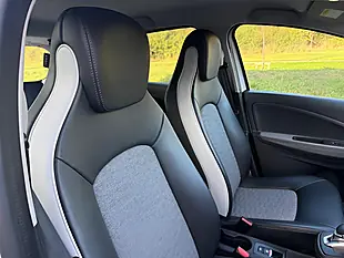Used 2022 Renault Zoe GT Line + White - Interior and Exterior details 15