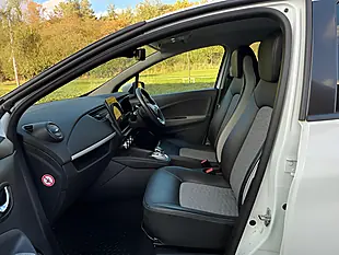 Used 2022 Renault Zoe GT Line + White - Interior and Exterior details 6