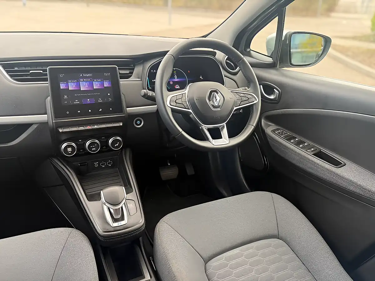Used 2022 Renault Zoe Highland Grey - Interior and Exterior details 16
