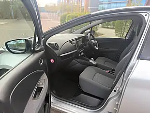 Used 2022 Renault Zoe Highland Grey - Interior and Exterior details 18