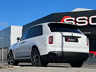 Used 2022 Rolls-Royce Cullinan Black Badge Arctic White - Interior and Exterior details 2