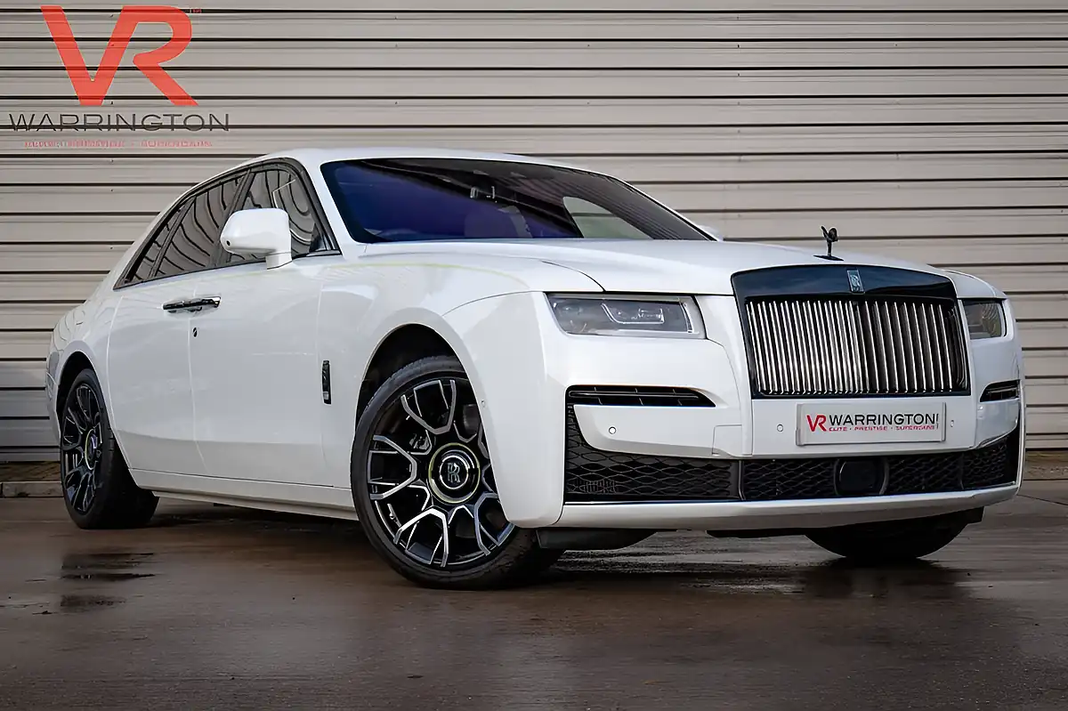 Used 2022 Rolls-Royce Ghost Black Badge White - Front View