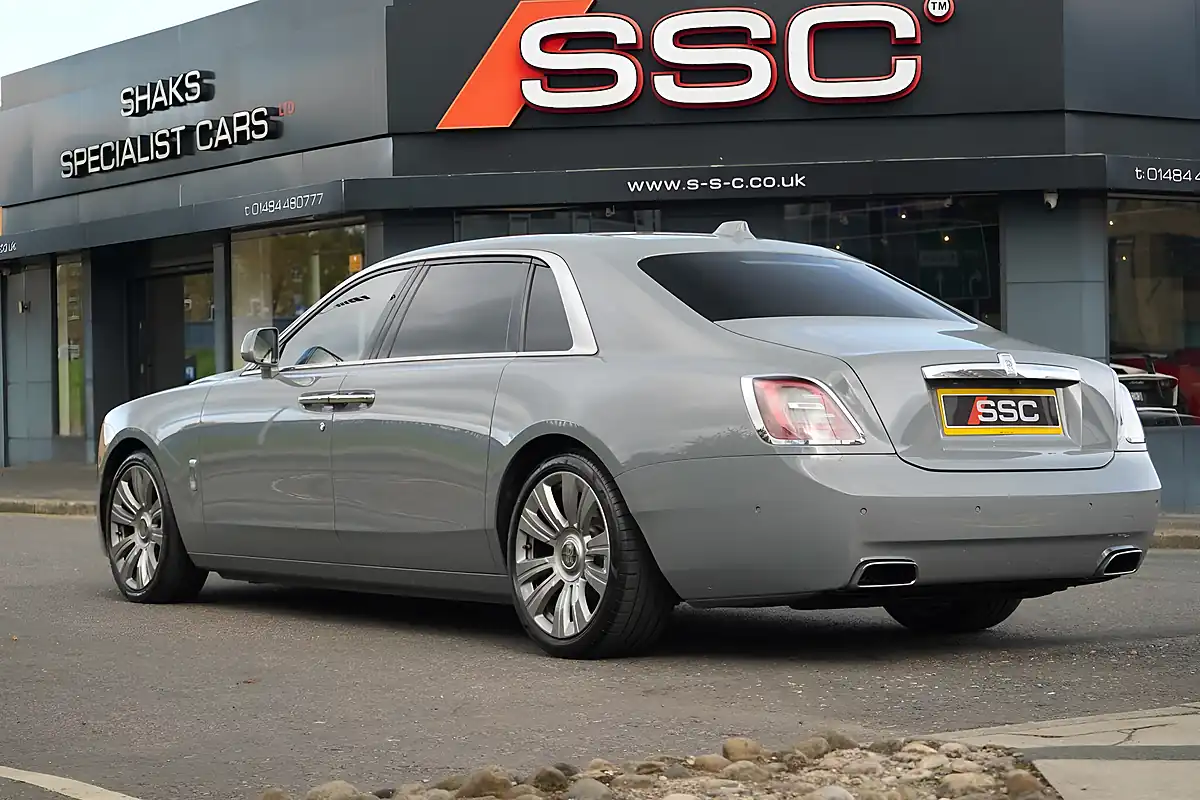 Used 2022 Rolls-Royce Ghost Ewb Burnout Grey - Interior and Exterior details 2