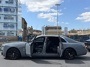Used 2022 Rolls-Royce Ghost Ewb Saloon Grey - Interior and Exterior details 10