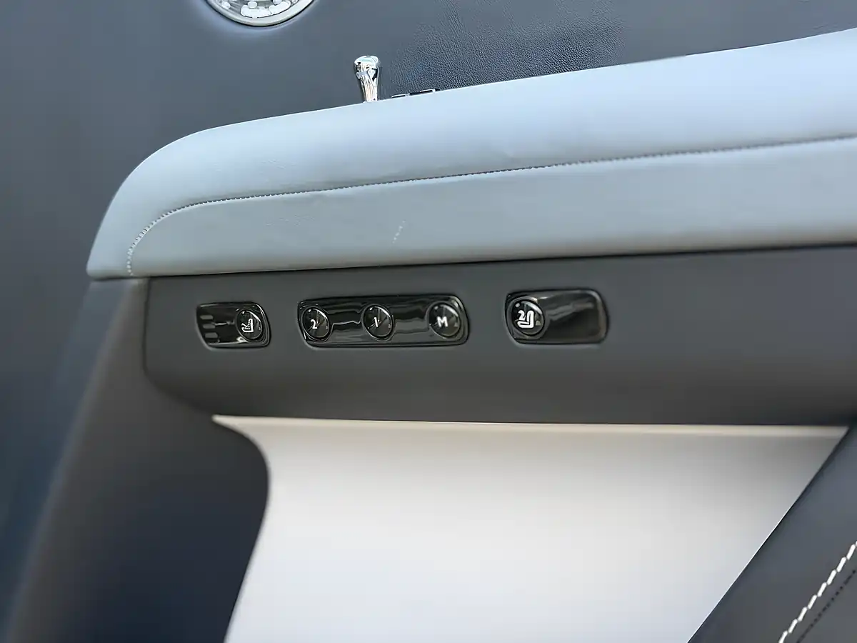 Used 2022 Rolls-Royce Ghost Ewb Saloon Grey - Interior and Exterior details 19