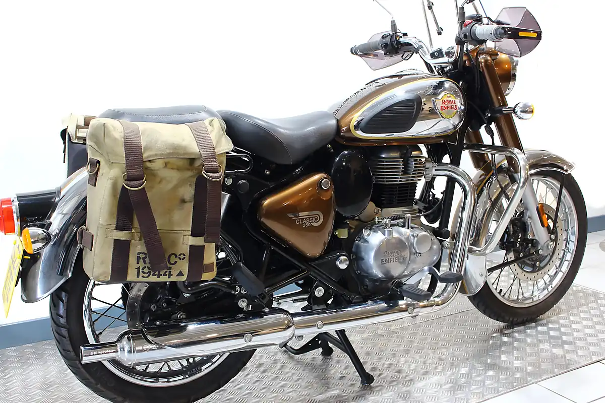 Used 2022 Royal Enfield Classic 350 Bronze - Interior and Exterior details 3
