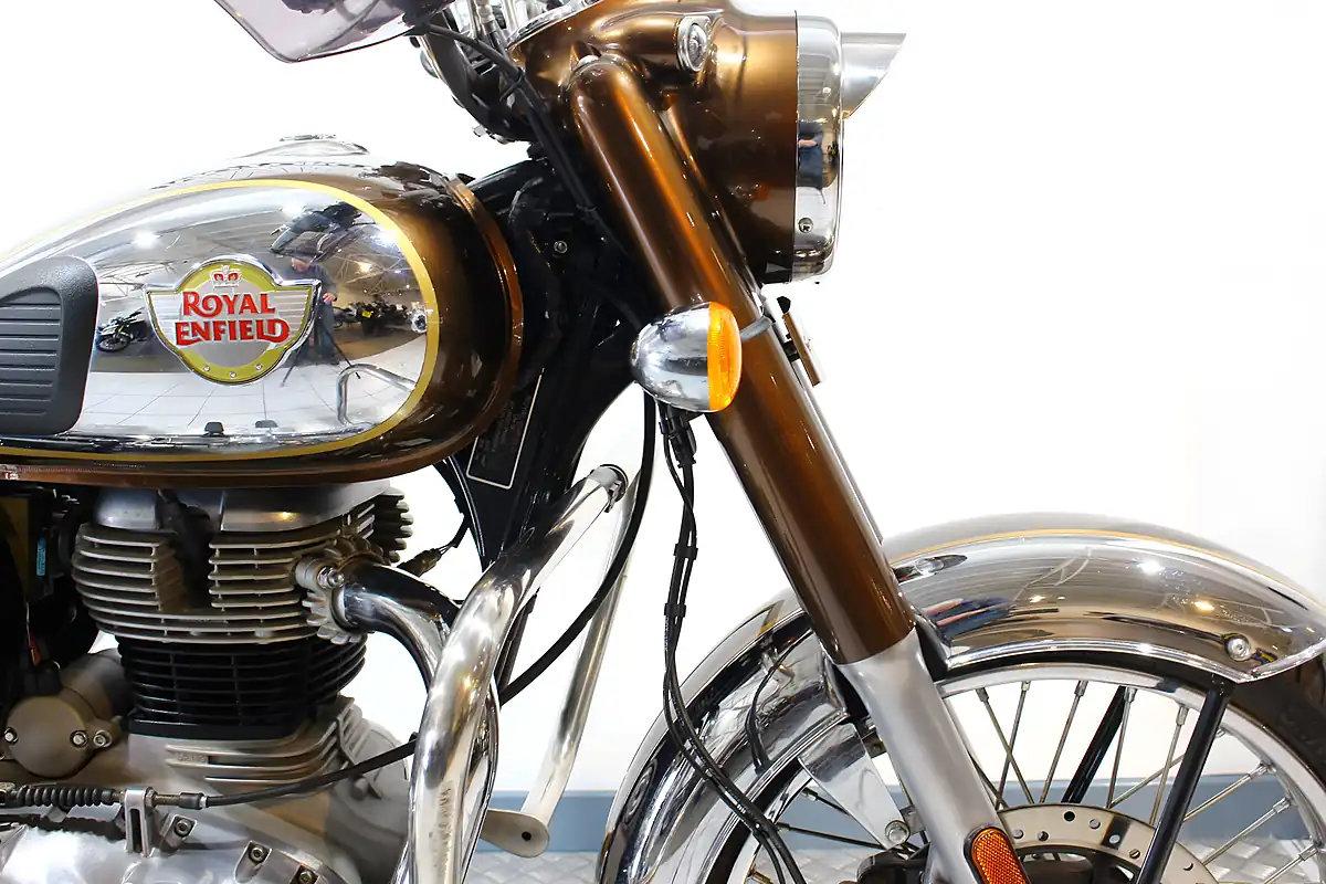 Used 2022 Royal Enfield Classic 350 Bronze - Interior and Exterior details 4