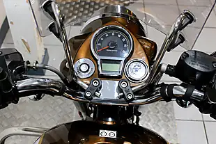 Used 2022 Royal Enfield Classic 350 Bronze - Interior and Exterior details 8
