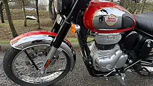 Used 2022 Royal Enfield Classic 350 Red/Chrome - Interior and Exterior details 10