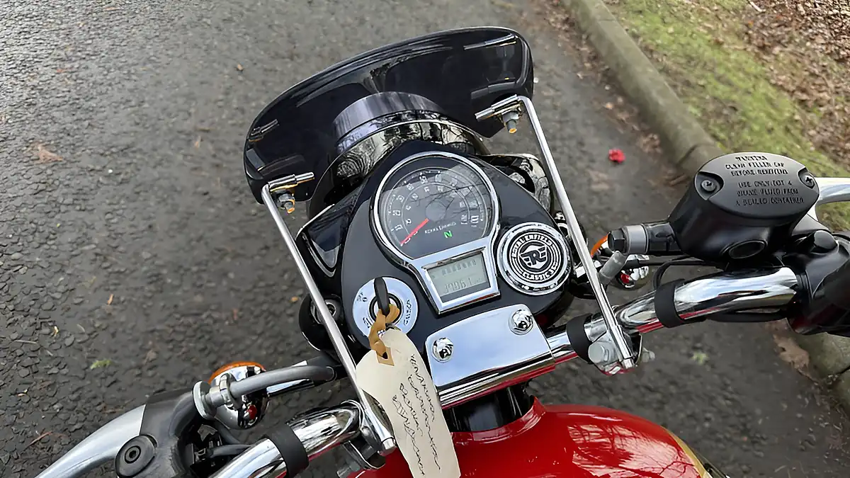 Used 2022 Royal Enfield Classic 350 Red/Chrome - Interior and Exterior details 14