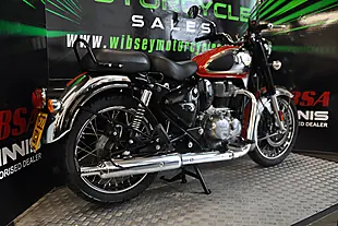 Used 2022 Royal Enfield Classic 350 Red - Interior and Exterior details 12