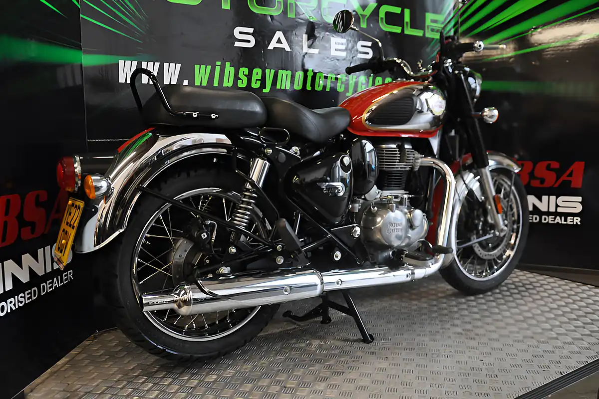 Used 2022 Royal Enfield Classic 350 Red - Interior and Exterior details 12
