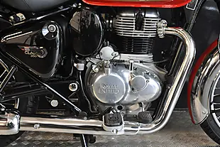 Used 2022 Royal Enfield Classic 350 Red - Interior and Exterior details 17